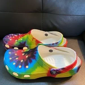Brand new Crocs Classic tie dye graphic clog Mens 10 Womens 12 NICE! s-l400.jpg main image 4